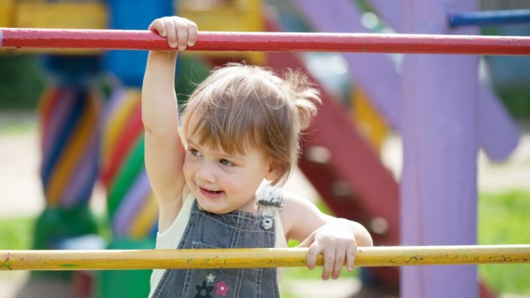 Cara Tepat Memilih Mainan Anak 1 Tahun