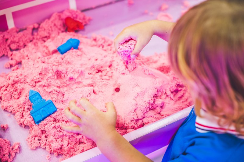 Kinetic Motion Play Sand: Mainan Pasir Kinetik untuk Anak