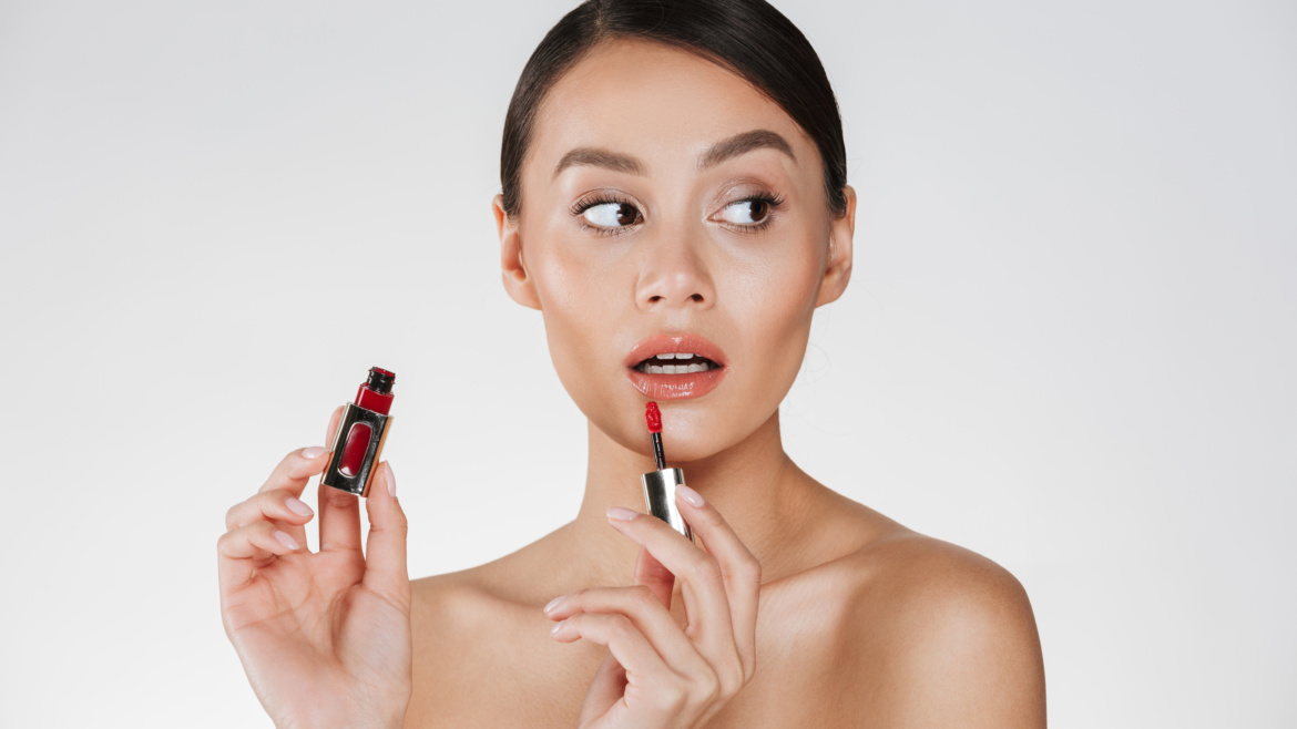 5 Rekomendasi Lip Gloss Lokal yang Bikin Penampilan Makin Segar