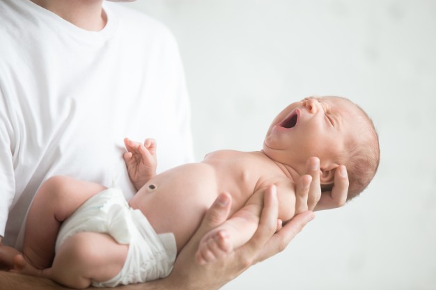 Pilihan Nama Bayi Laki Laki Berarti Cerdas dan Beruntung