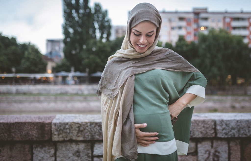 Penting! Gunakan Pakaian Anti Panas Ibu Hamil Hijab yang Nyaman