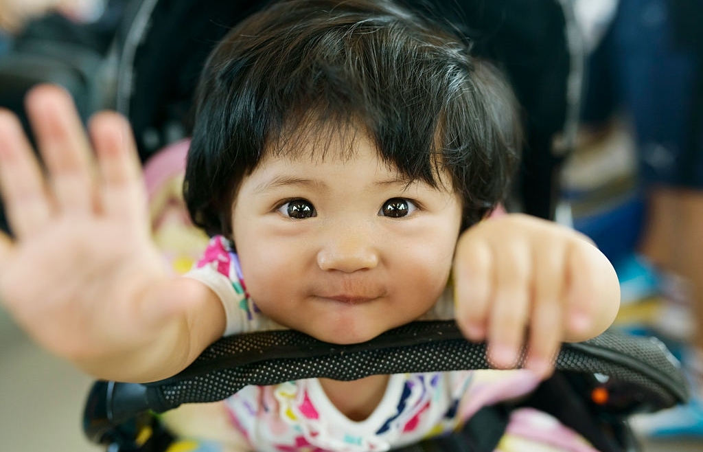 Masalah Bibir Kering pada Bayi, Begini Moms Cara Mengatasinya