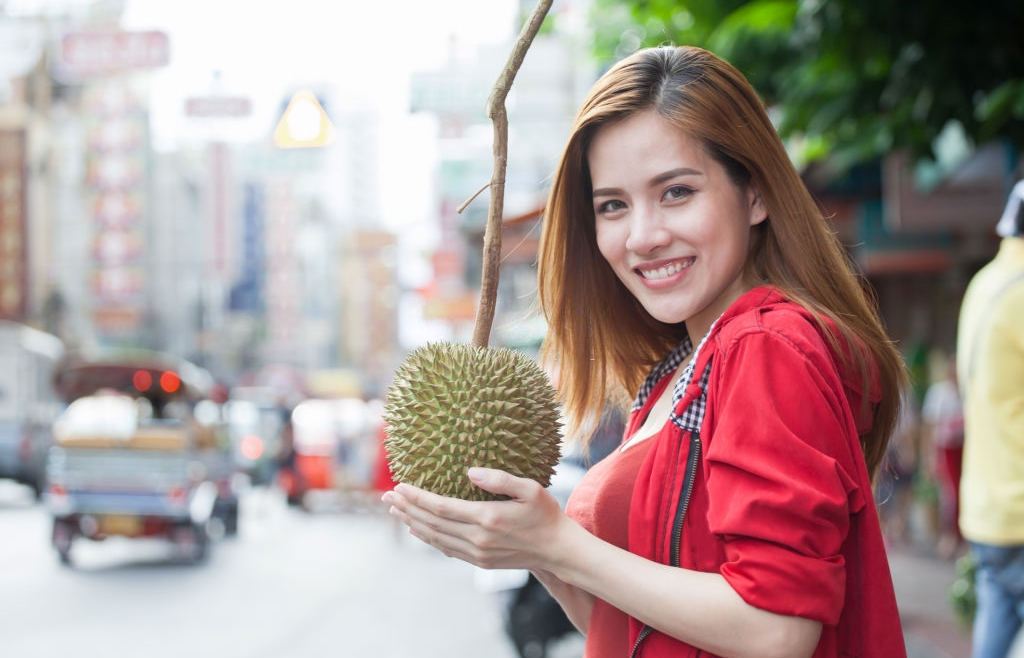 Enak dan Manis, Tapi Bolehkah Ibu Hamil Makan Durian?