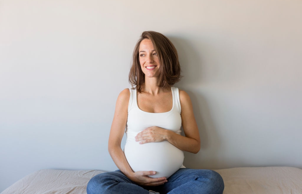 Moms Perlu Tau, Ini Penyebab Usia Kehamilan 7 Bulan Perut Sudah Turun