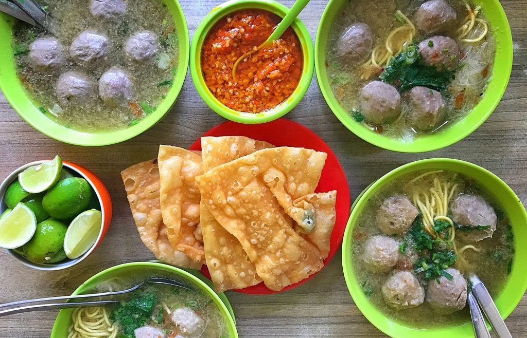 Makan Bakso Pasca Operasi Caesar Ternyata Berbahaya? Ini Alasannya