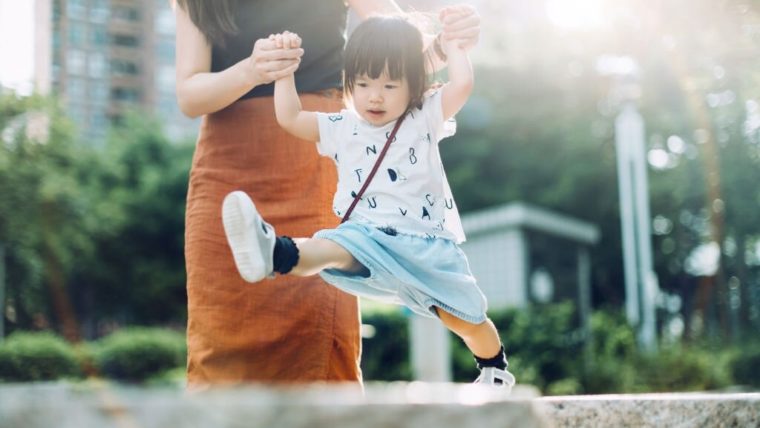 Jangan Sampai Keliru, Ini Cara Mendidik Anak yang Hiperaktif