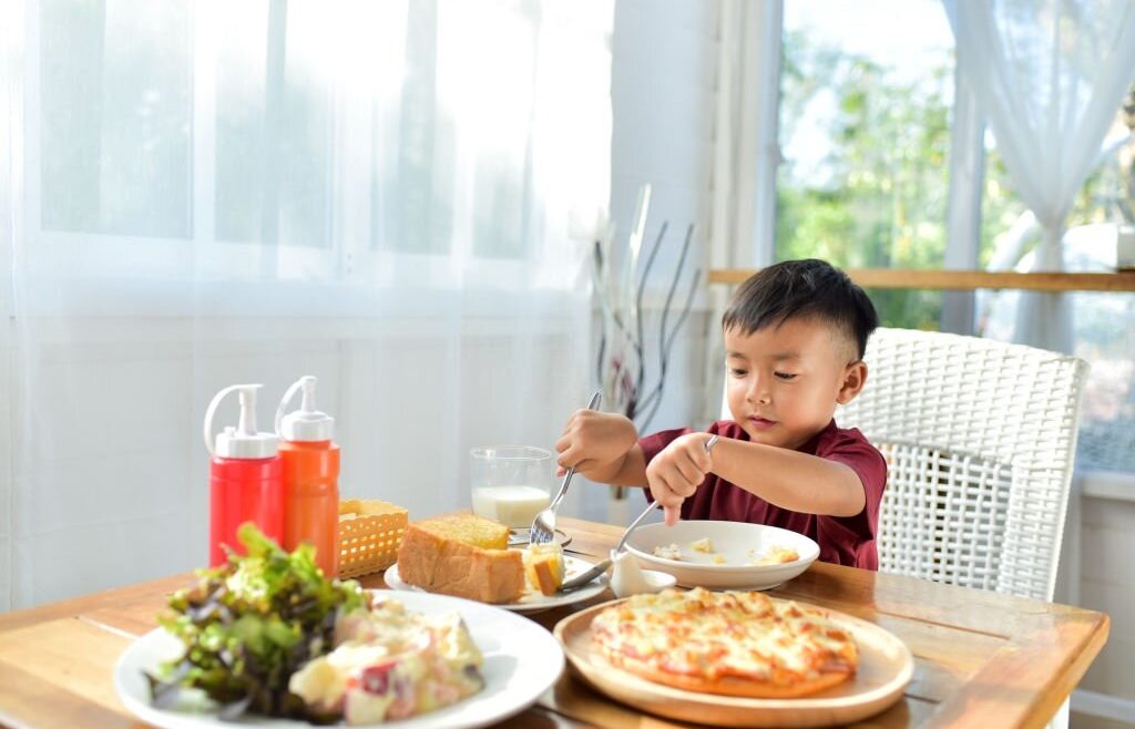 Ingin Anak Makan dengan Lahap? Buat Menu Makanan Sehat Anak TK Ini!