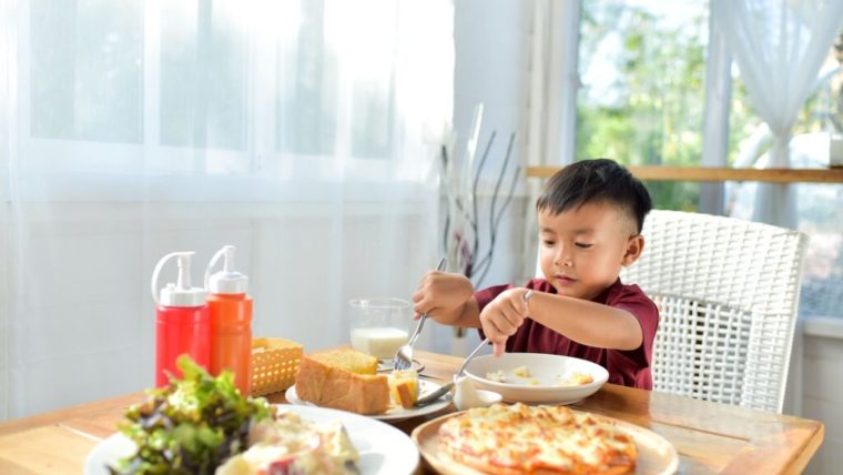 Ingin Anak Makan dengan Lahap? Buat Menu Makanan Sehat Anak TK Ini!