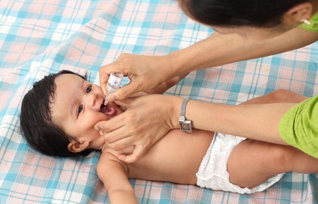 Apakah Tahapan Imunisasi Polio Penting? Ini Jawaban dan Jadwalnya Moms