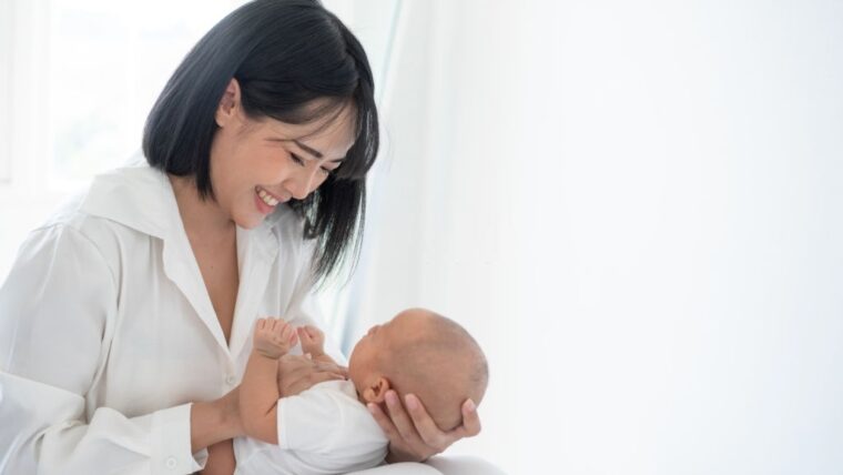 Moms Cari Nama Anak yang Bagus? Ini Inspirasi Nama Penuh Makna