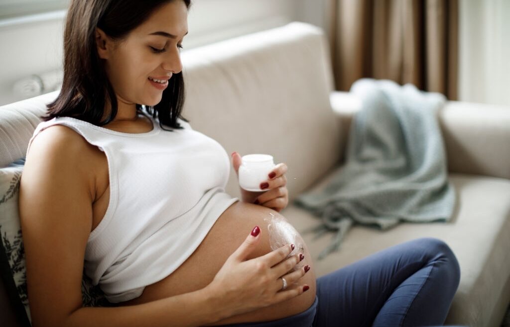 Nggak Gatel Lagi, Ini Salep Eksim untuk Ibu Hamil Ini Moms