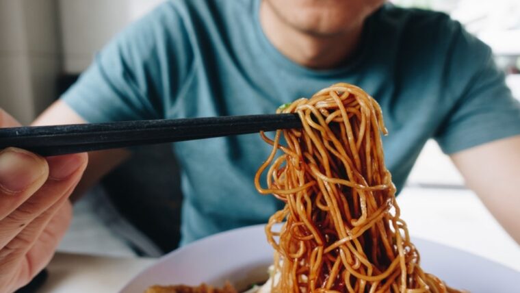 Suka Mie Ayam, Bolehkah Ibu Hamil Makan Mie Ayam?